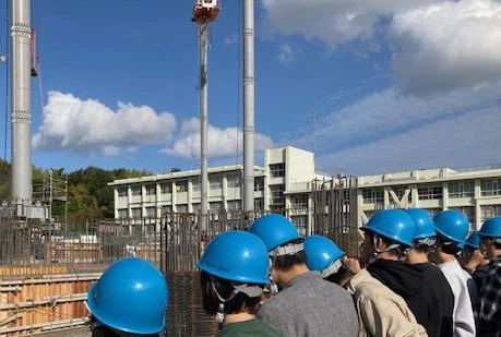 授業の一環で現場見学会を開催しました