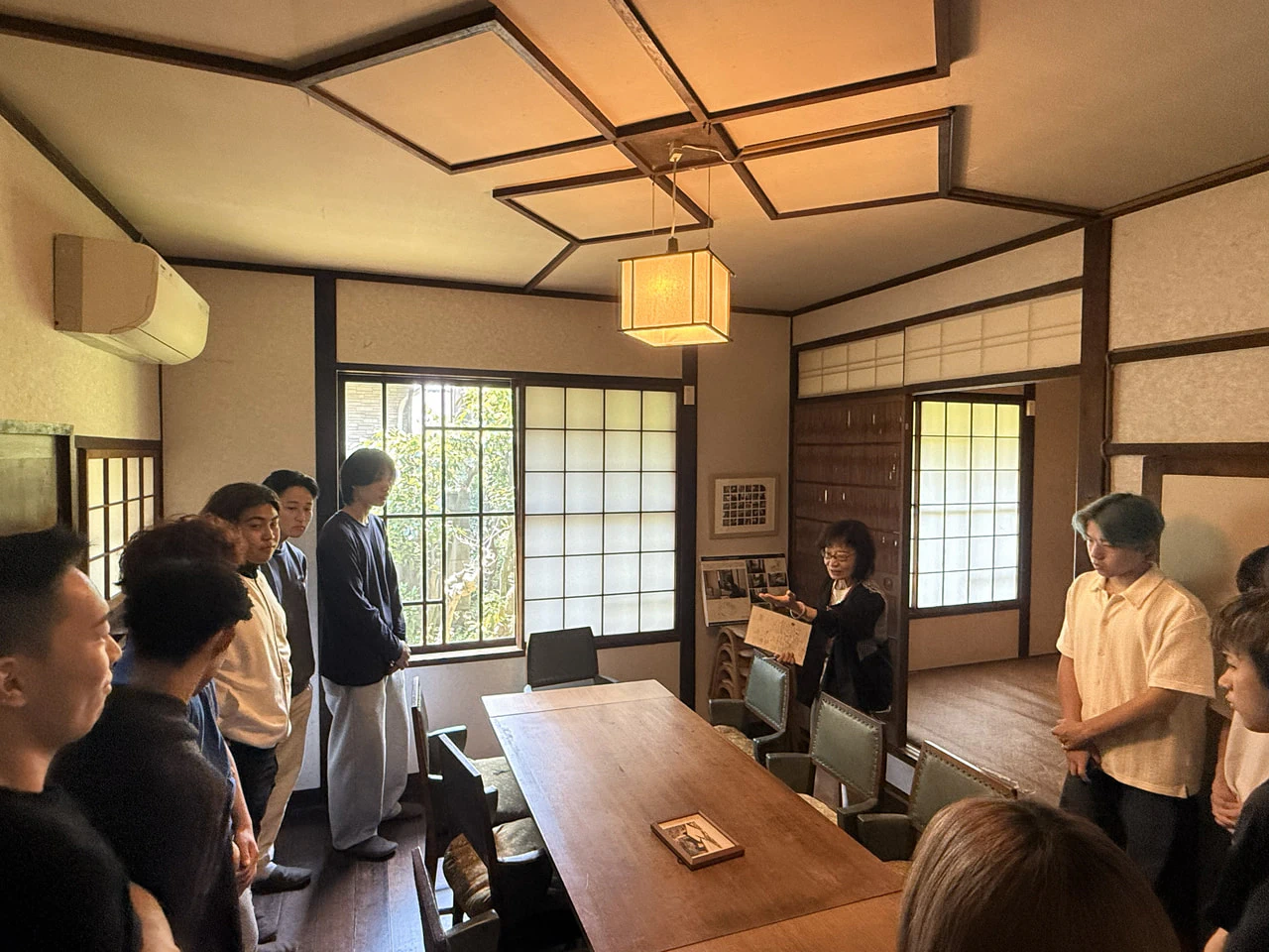 国・登録有形文化財「香里園・八木邸」を授業で見学しました